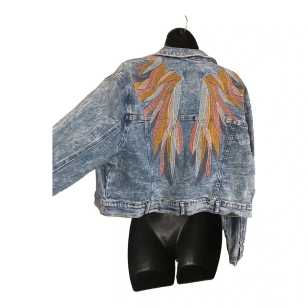 Austin Landing acid wash look embroidered angel wings denim jeans jacket size M